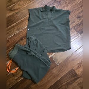 FIGS Moss Green Scrub Rafaela Top & Pant Jogger Bottoms Set XS & S EUC